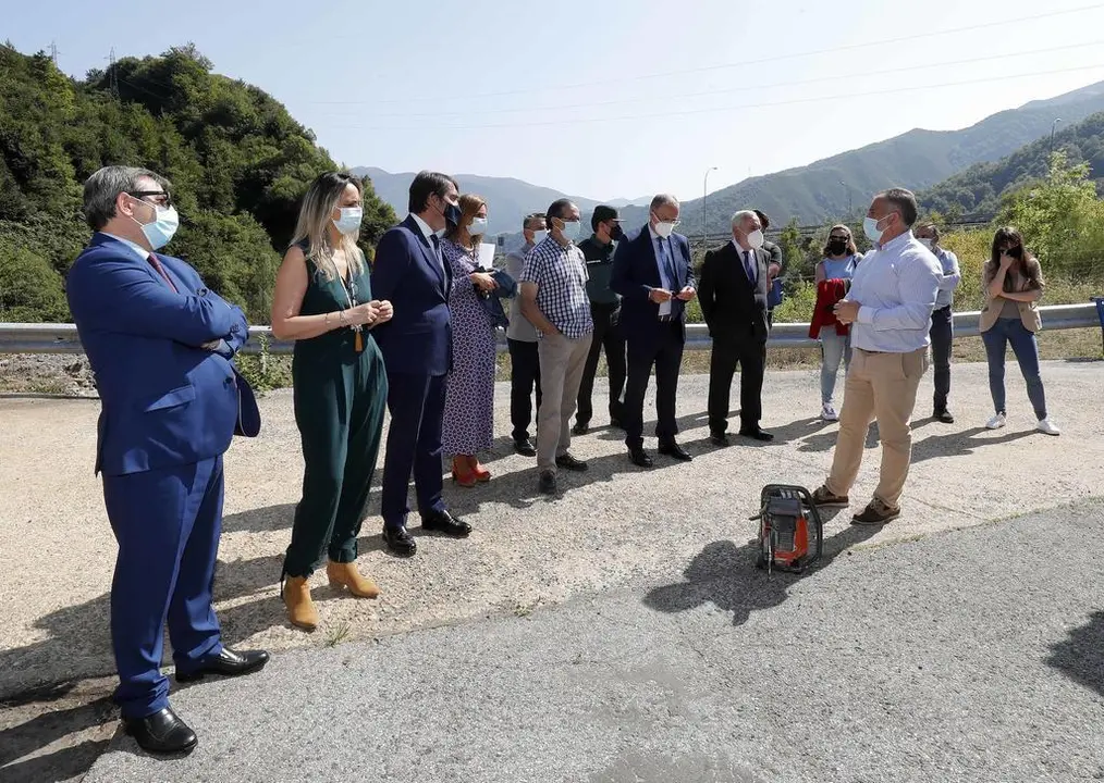 Visita del consejero de Medio Ambiente al Centro de Control de Aucalsa