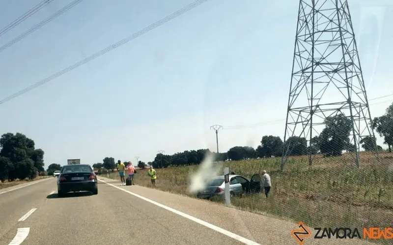 Uno de los turismos implicados en el accidente de la 122
