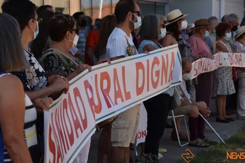 Manifestación en Bermillo de Sayago en defensa de la Sanidad Pública