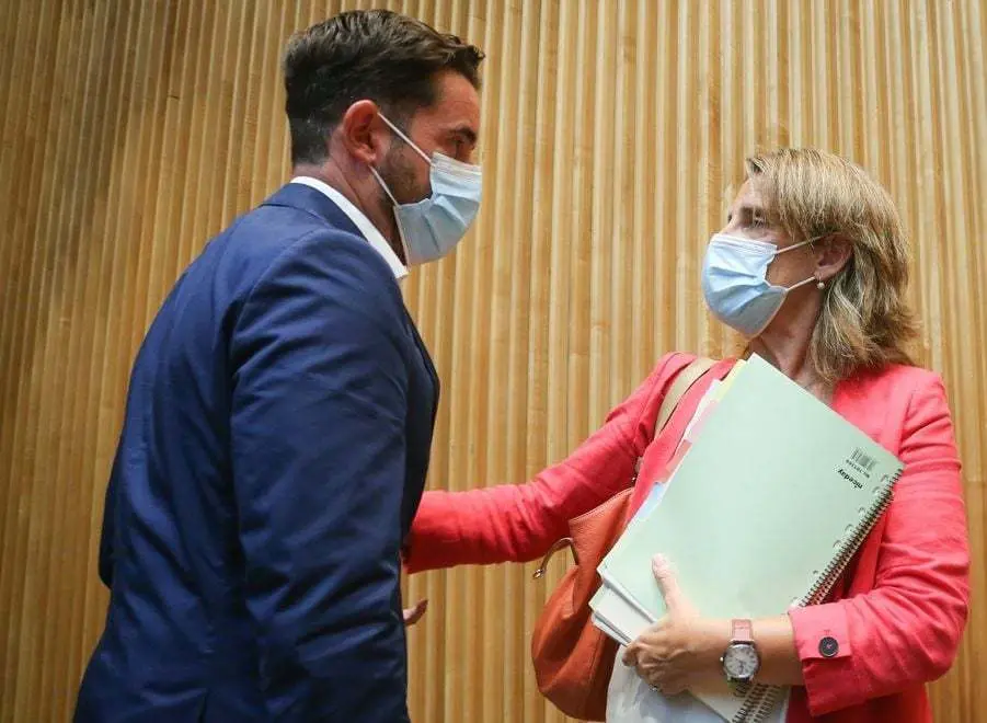 PSOE Zamora. 30-08-2021 Antidio Fagúndez y Teresa Ribera en Congreso Diputados