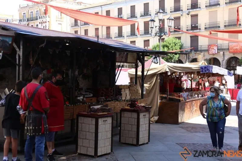 Uno de los puestos del Mercado Romano