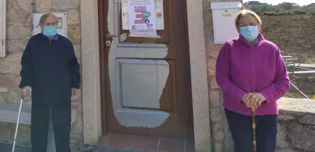 Imagen de archivo de vecinos de Castro de Alcañices reivindicando una sanidad digna