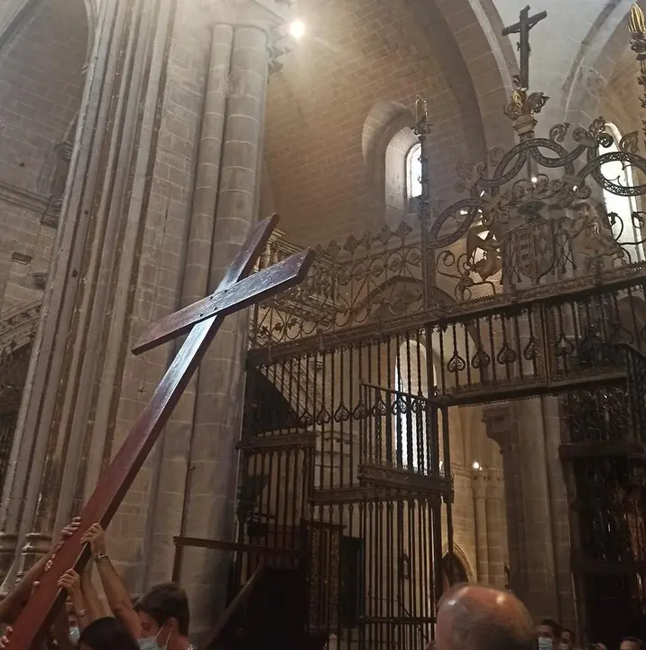 Llegada de la Cruz de los jóvenes. Fotografía: Facebook de la Diócesis de Zamora