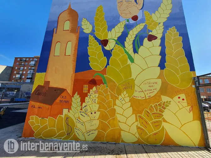 Estado del mural en el centro Miguel Delibes. Fotografía: Interbenavente.es