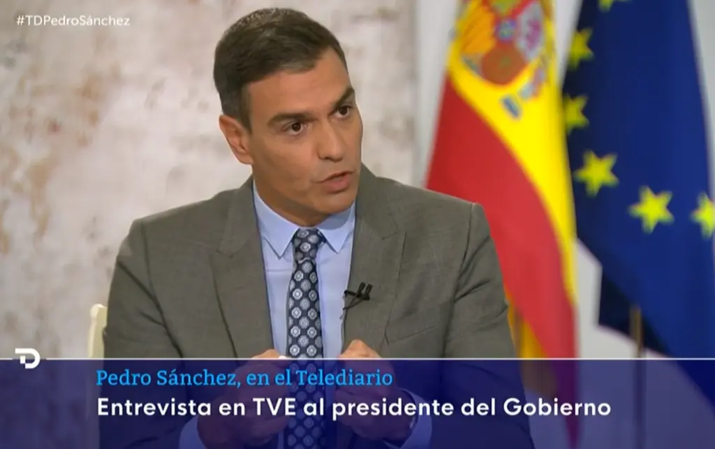 Pedro Sánchez durante la entrevista a TVE
