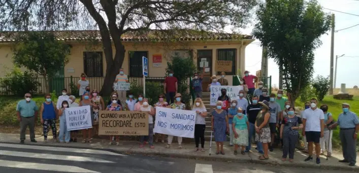 Foto de archivo de una concentración a favor de la Sanidad en Pozoantiguo