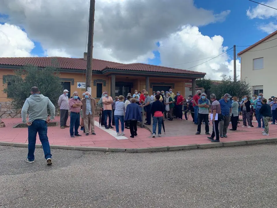 Concentración por la sanidad pública en Litos