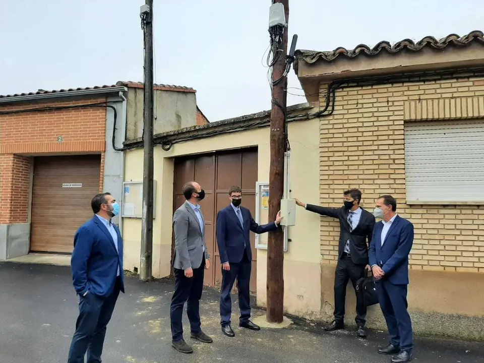 El director de Telecomunicaciones en Arcenillas