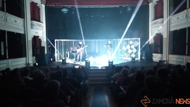 Mastodonte, en el escenario del Teatro Principal
