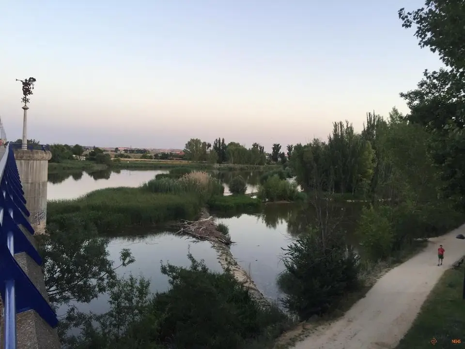 Río Duero a su paso por Los Tres Árboles