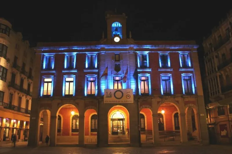 Iluminación azul ayto