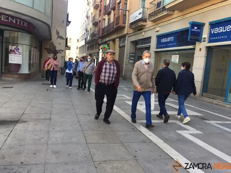 Zamoranos por la calle Santa Clara