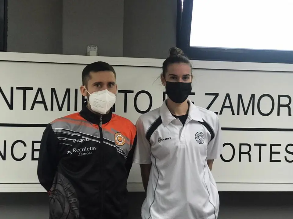 Jacinto Carbajal y María Barneda, entrenador y jugadora del CD Zamarat. | FOTO: Héctor Barrueco
