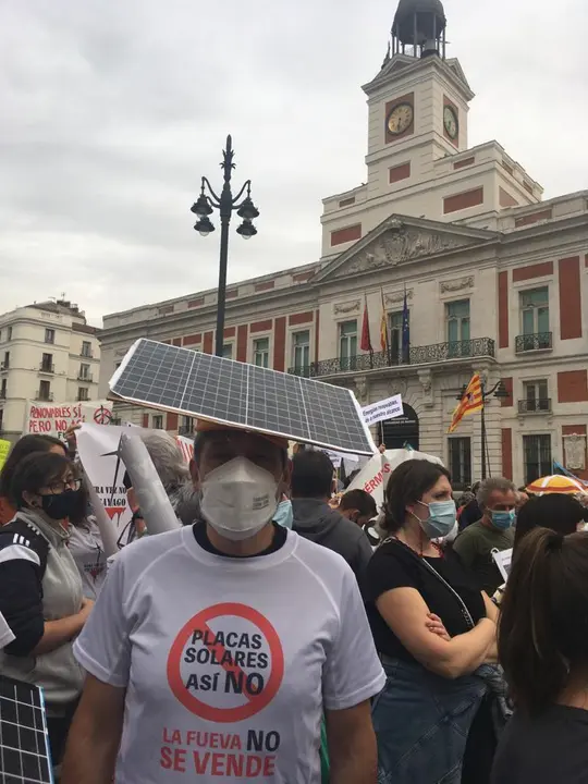 Manifestación contra la invasión de las renovables en Madrid