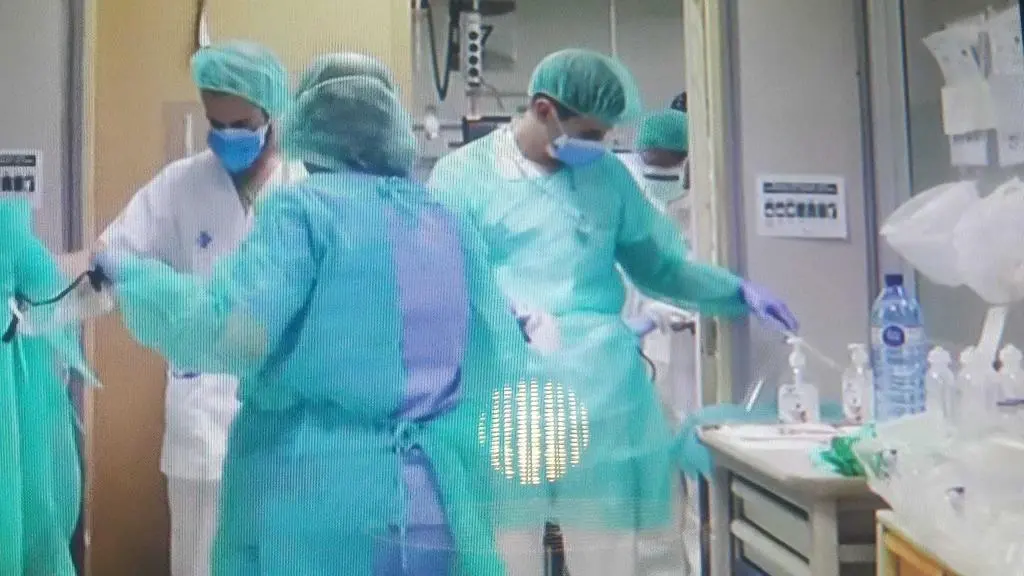 Profesionales sanitarios en un hospital
