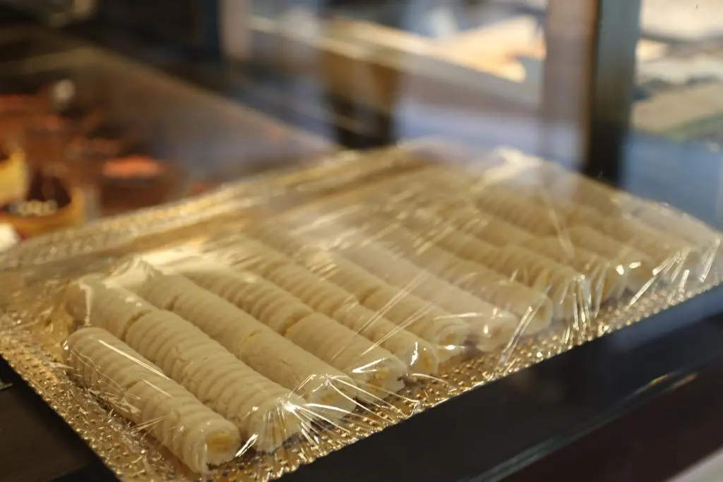 HUESOS DE SANTO  (20)