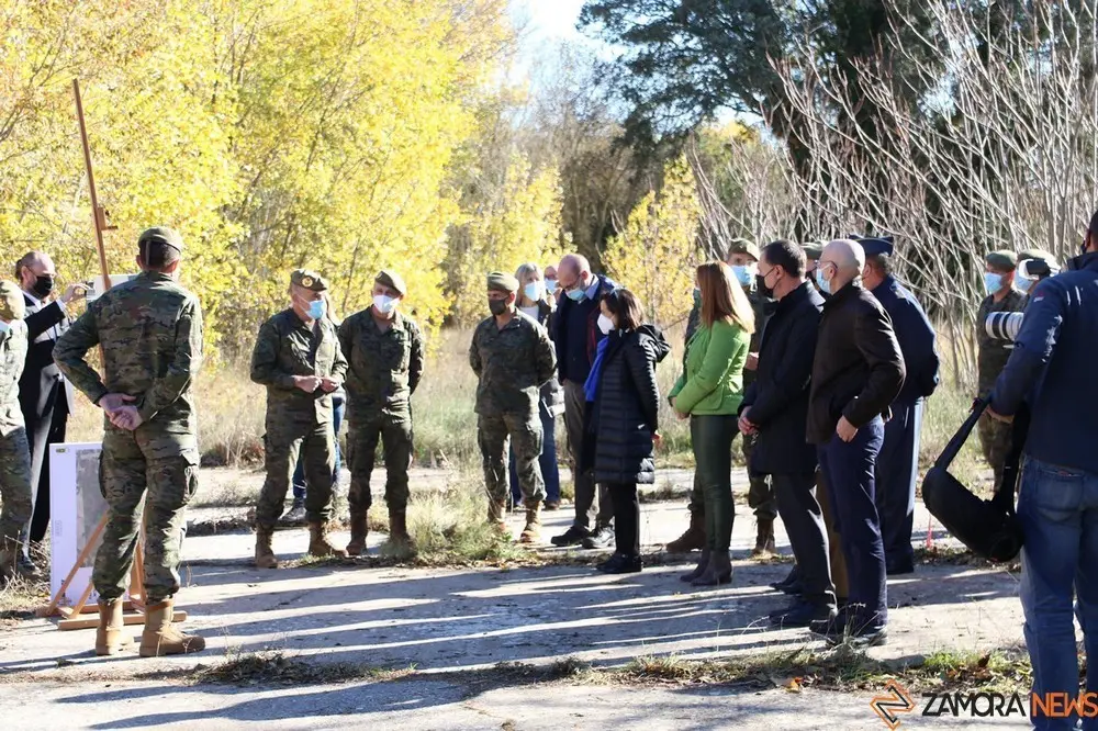 margarita robles en monte la reina (15)
