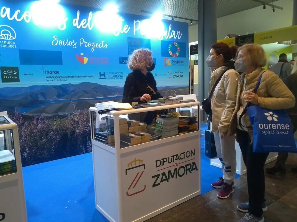 Stand de la Diputación en el Fairway IV Fórum Caminos de Santiago
