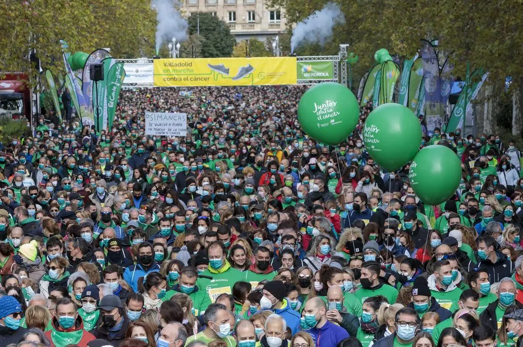 2021-11-7- Marea verde solidaria desborda Valladolid - Iberdrola y AECC, juntos contra el cáncer 