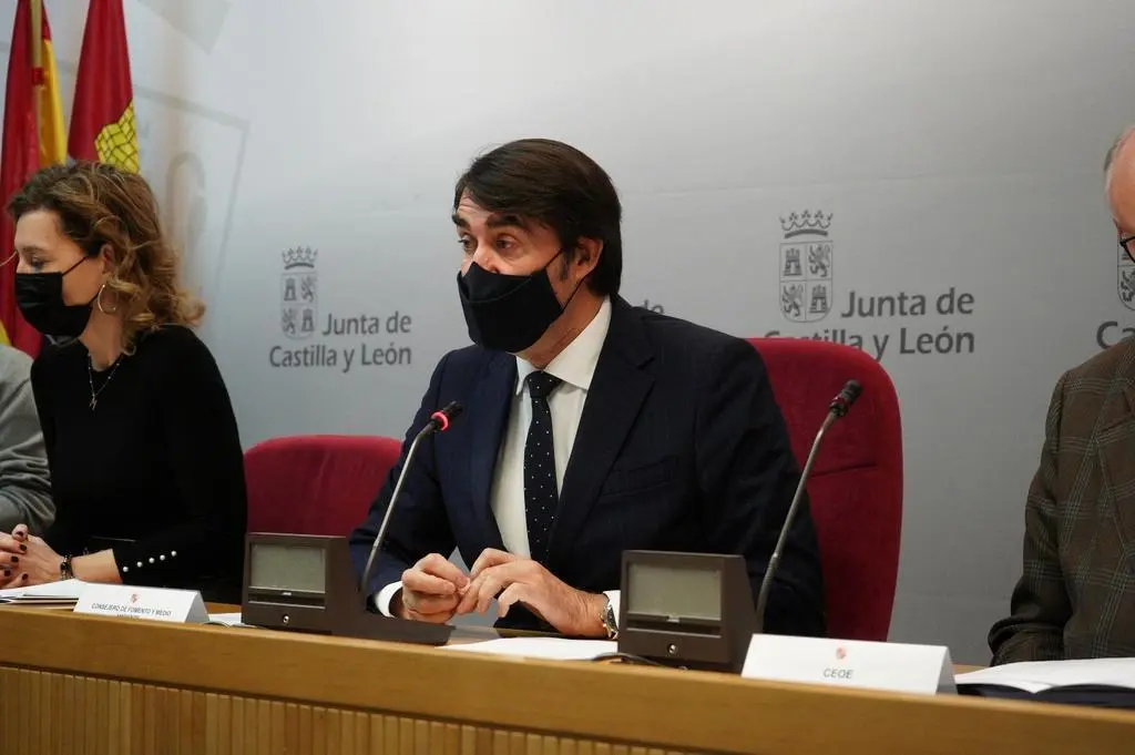 Suárez-Quiñones en rueda de prensa