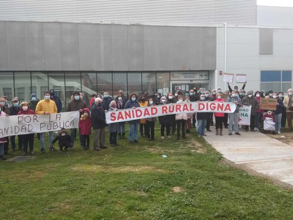 Nueva protesta en el centro de Salud de Bermillo