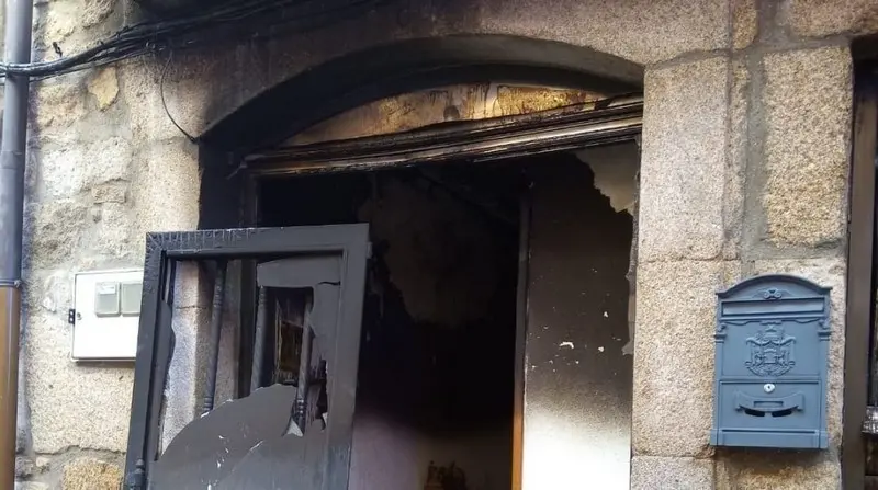 Casa incendiada en Fermoselle