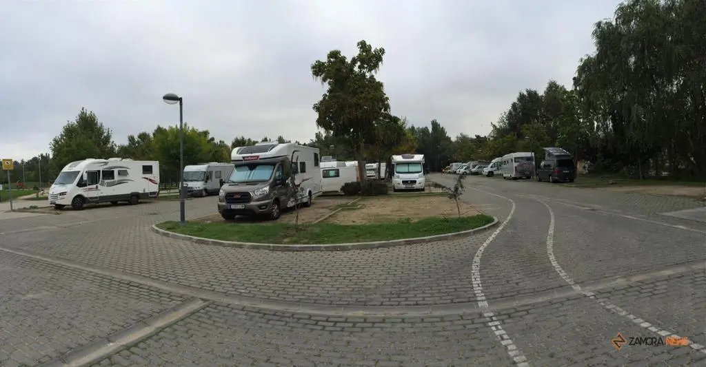 Área de autocaravanas en Valorio
