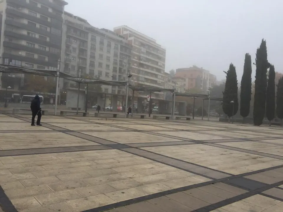 La bruma cubre la Plaza de la Marina de Zamora