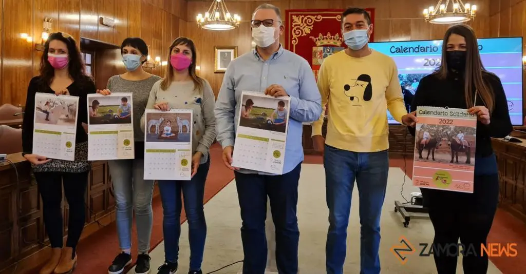 Presentación del Calendario Solidario de la Asociación Corriendo con el Corazón por Hugo.