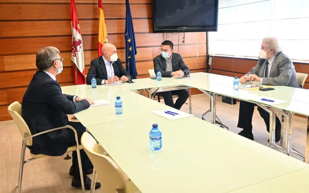Reunión de los consejeros de Castilla y León y Galicia