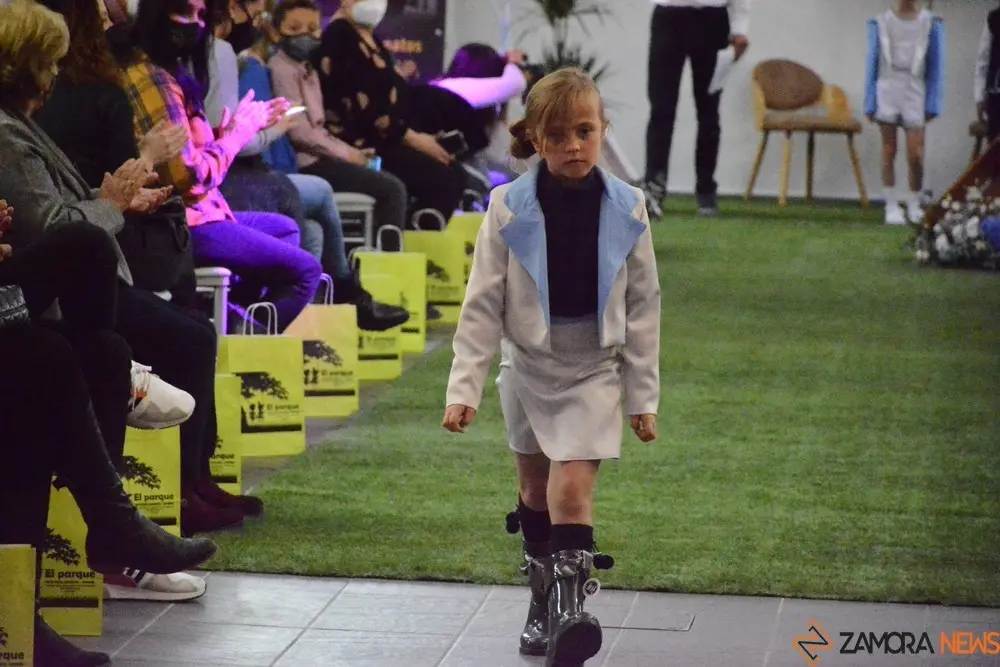 desfile corriendo con el corazón por hugo (107)
