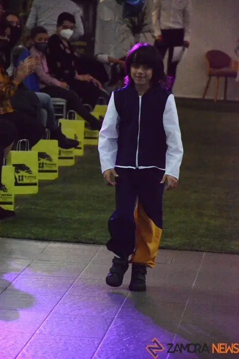 desfile corriendo con el corazón por hugo (112)