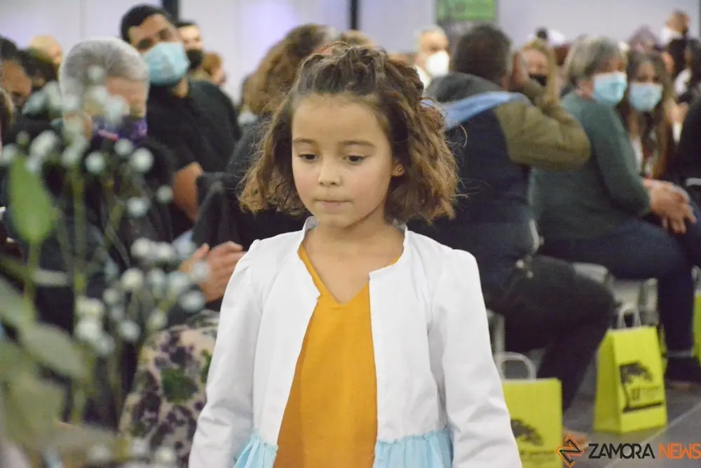 desfile corriendo con el corazón por hugo (121)