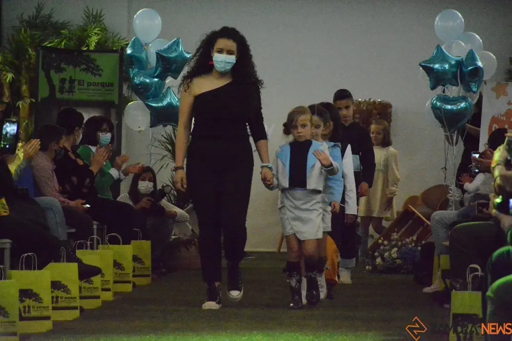 desfile corriendo con el corazón por hugo (134)