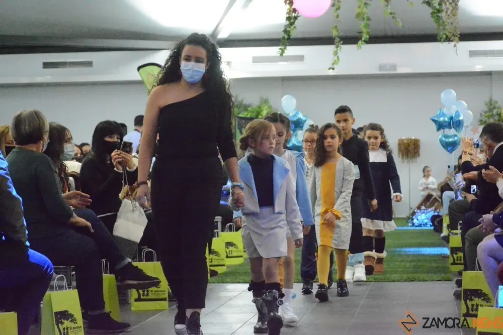 desfile corriendo con el corazón por hugo (136)