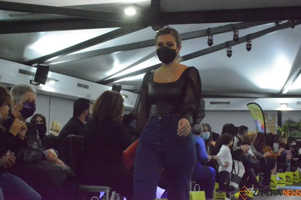 desfile corriendo con el corazón por hugo (150)