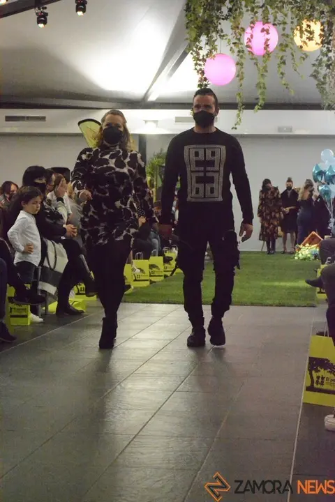 desfile corriendo con el corazón por hugo (159)