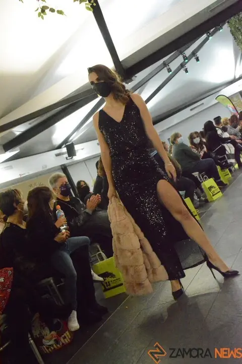 desfile corriendo con el corazón por hugo (182)