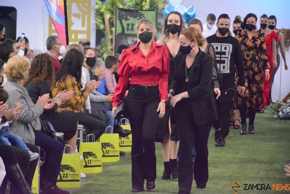 desfile corriendo con el corazón por hugo (198)