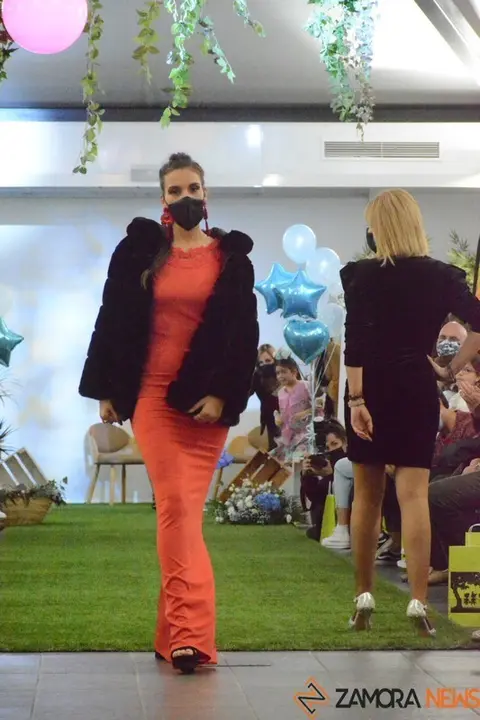 desfile corriendo con el corazón por hugo (250)