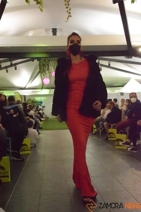 desfile corriendo con el corazón por hugo (254)
