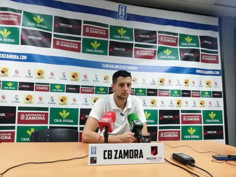 Saulo Hernández en rueda de prensa. | FOTO: Zamora News