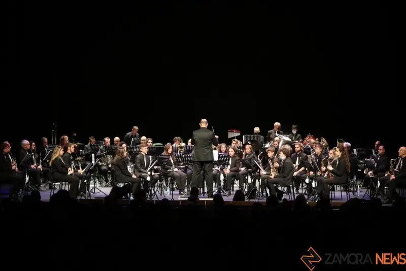 Banda Nacor Blanco en el Teatro Ramos Carrión