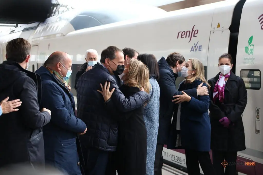 Viaje inaugural de prueba del nuevo tramo cde alta velocidad Pedralba de la Pradería-Ourense (8)