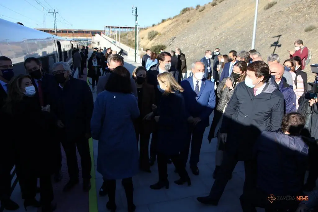 Viaje inaugural de prueba del nuevo tramo cde alta velocidad Pedralba de la Pradería-Ourense (11)