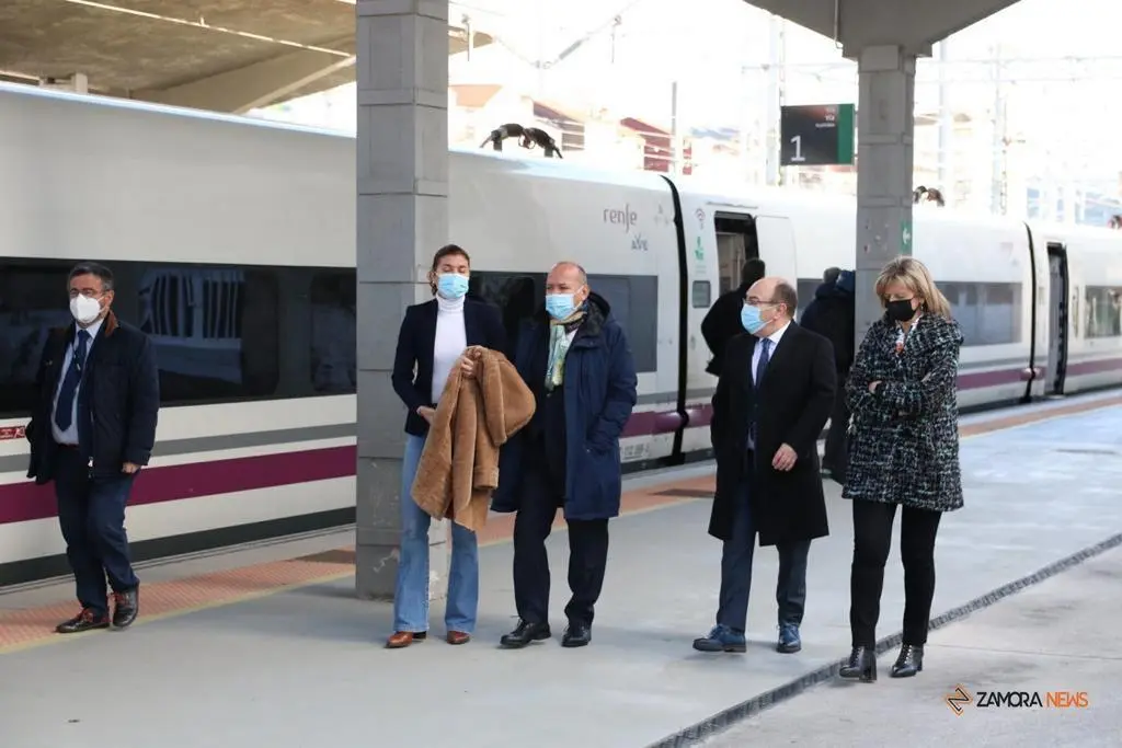 Viaje inaugural de prueba del nuevo tramo cde alta velocidad Pedralba de la Pradería-Ourense (13)