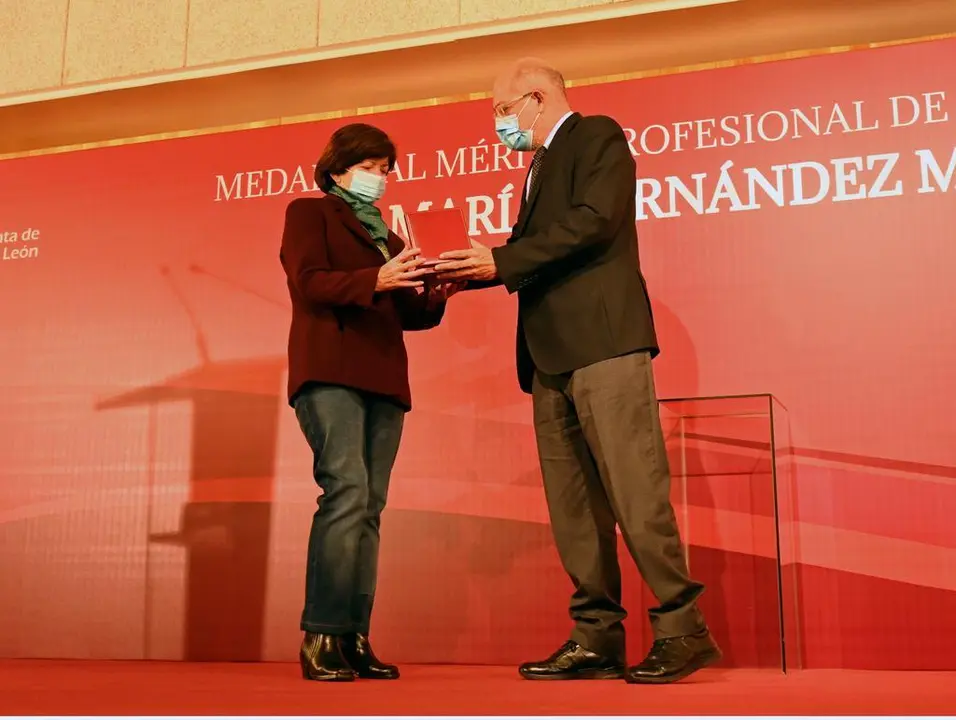 Homenaje a María Hernández Mata
