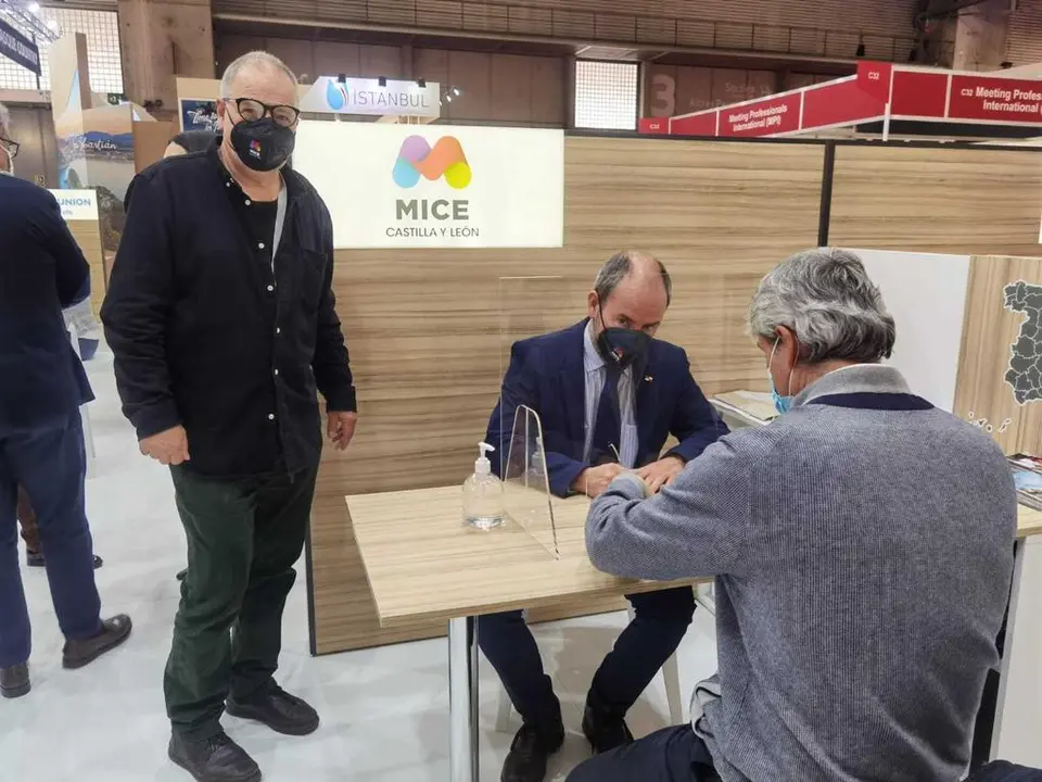 El concejal de Turismo en la Feria del Turismo de Barcelona