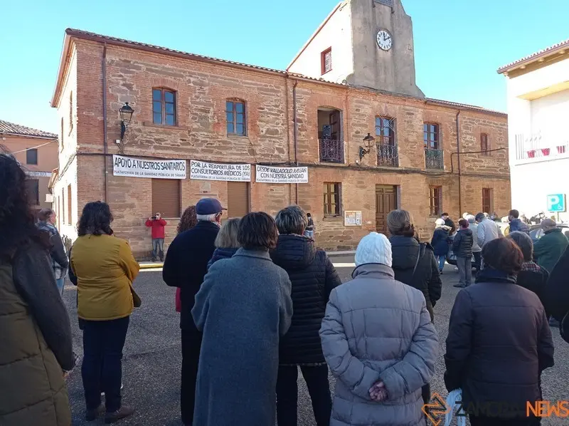 Los tabareses se manifiestan en defensa de la Sanidad Pública