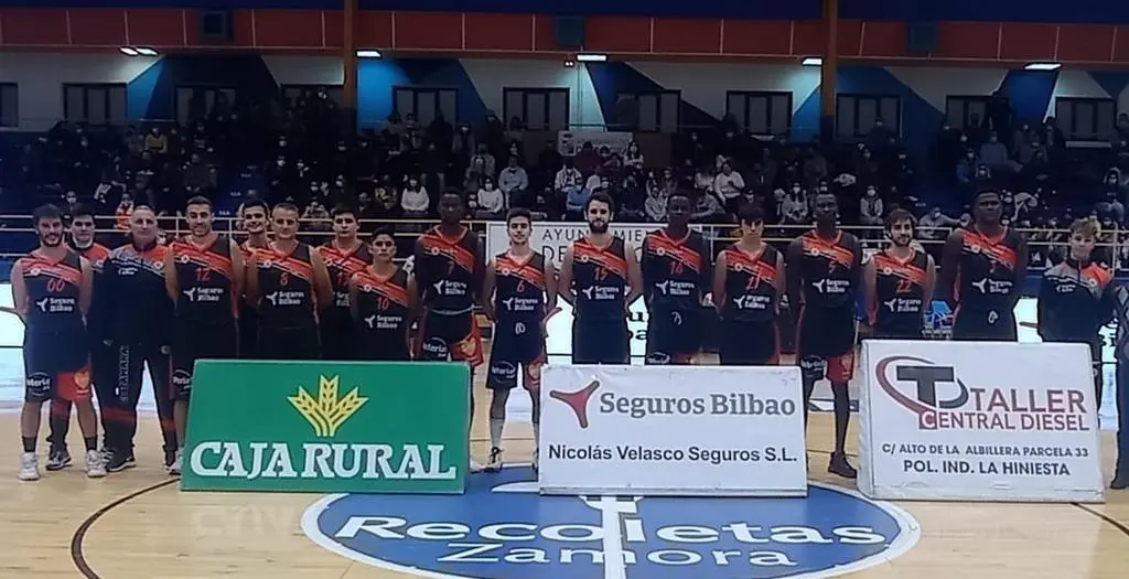 Último partido disputado por el Seguros Bilbao Central Diesel ante el Plásticos Duran Baloncesto Villares